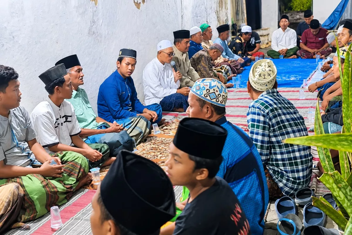 Keluarga Besar Samsul Arifin Gelar Maulid Nabi di Simolawang, Pererat Silaturahmi dengan Warga